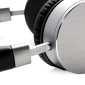 Aluminium Casing Bluetooth Headphones 